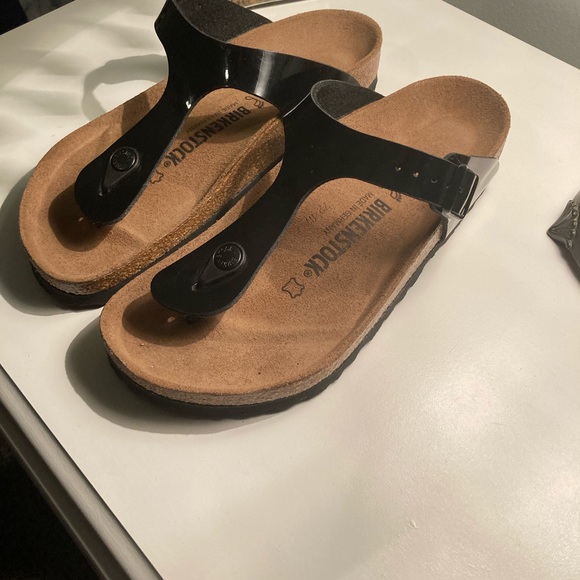 NWOT Black Patent Birkenstock Gizeh Size 38 - Picture 2 of 5